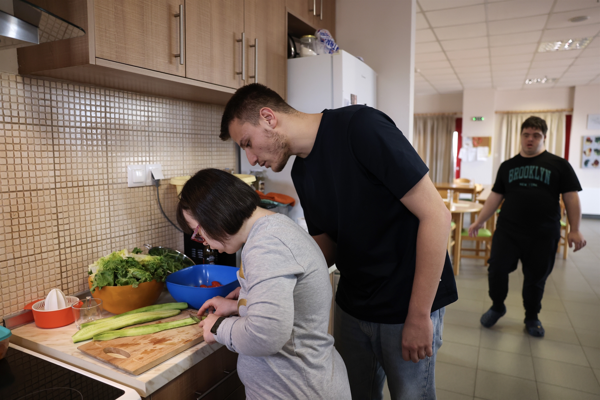 «Εδώ δεν είναι πια τα αιώνια παιδιά»-3