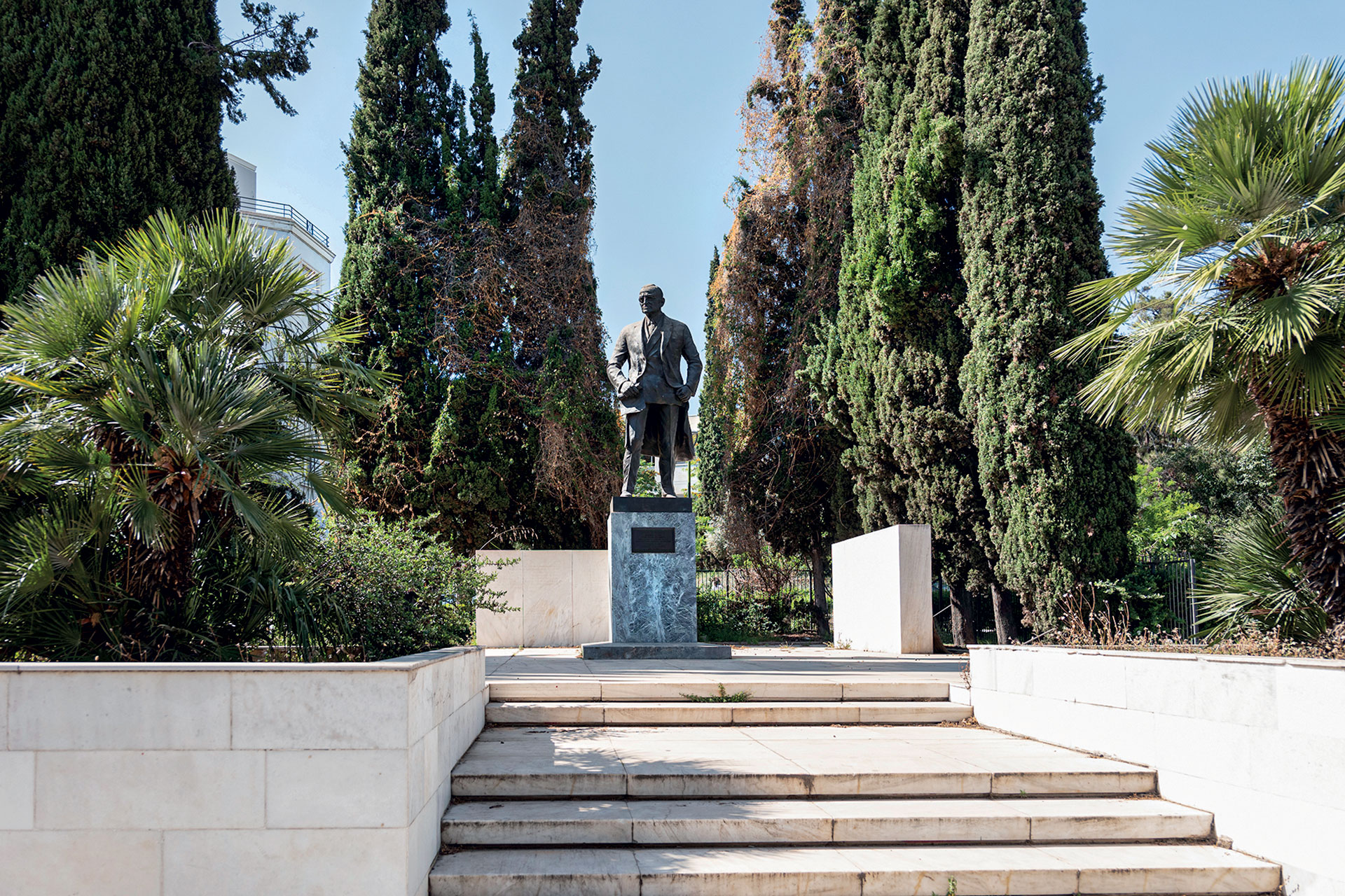 Η Αθήνα από άγαλμα σε άγαλμα-11