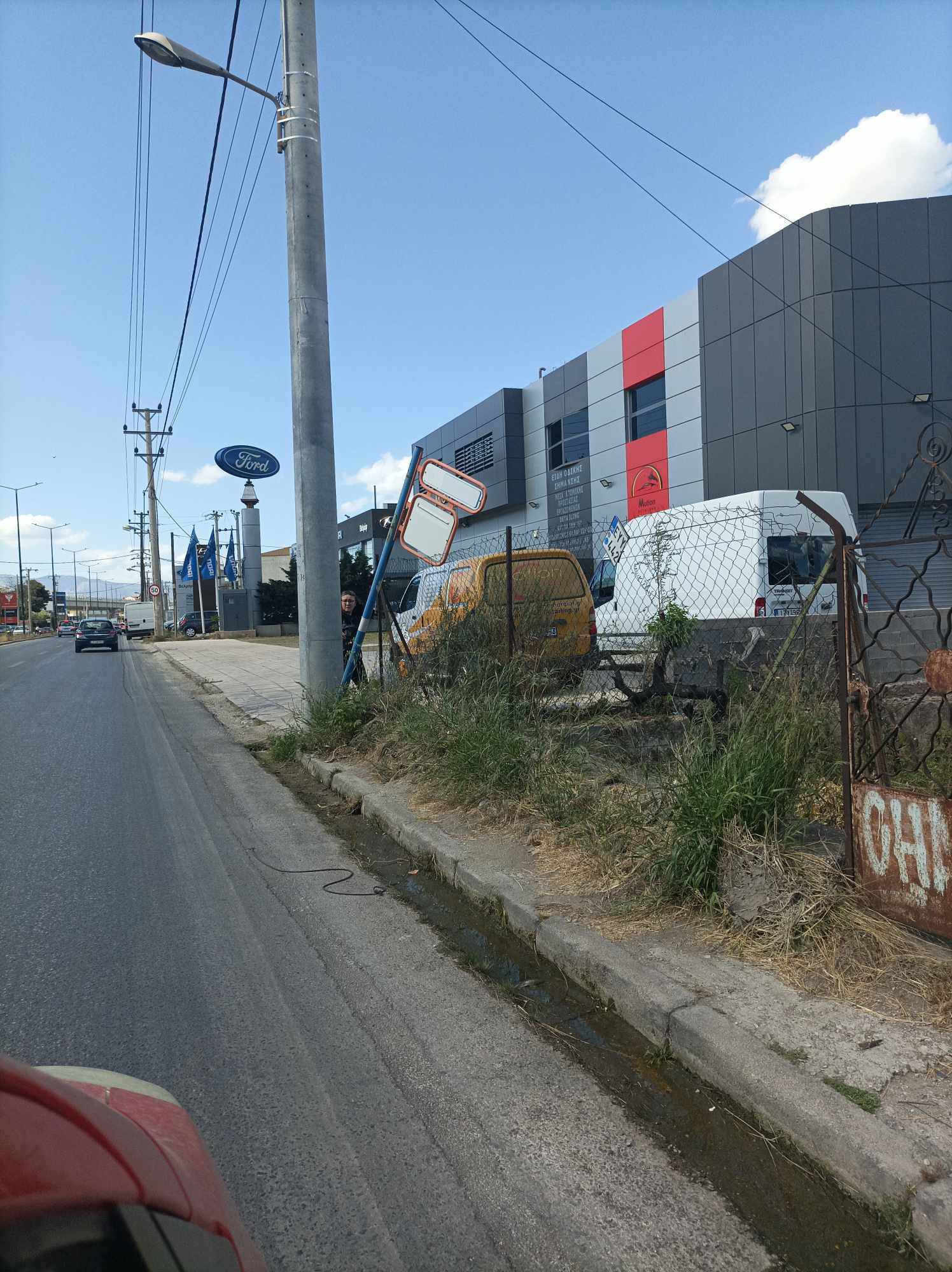 Λεωφορεία: Χώροι αναμονής που έγιναν της υπομονής – Η «Κ» καταγράφει την οδύσσεια των επιβατών-3