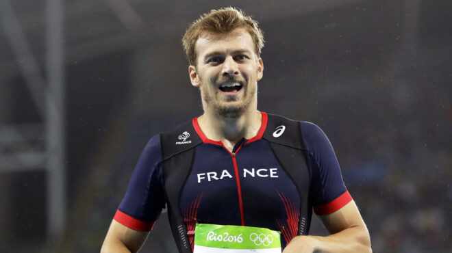 παρέλαση-αστέρων-στο-μίτινγκ-δρόμει-563025946