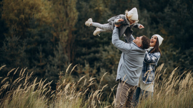 υποστηρίζοντας-οικογένειες-σε-απομα-563049010