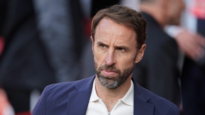 ο-σάουθγκεϊτ-πιο-κοντά-στη-γιουνάιτε-563013688