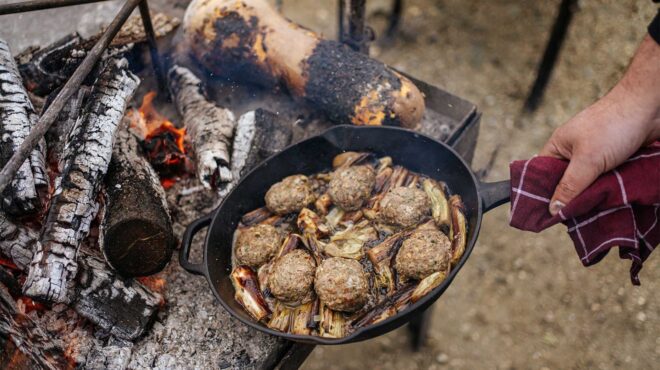 κεφτέδες-φούρνου-με-λεμονάτα-πράσα-563007265