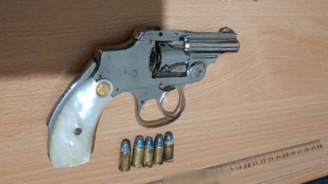 κολωνός-εντοπίστηκε-ανήλικος-με-γεμά-563033854