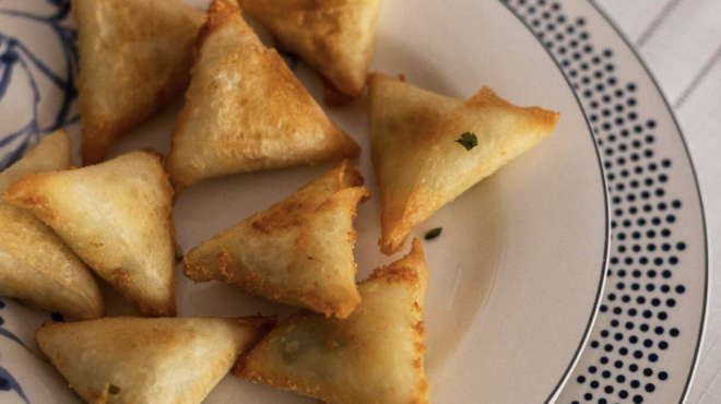 μπουρεκάκια-πολίτικα-με-τυρί-563053027