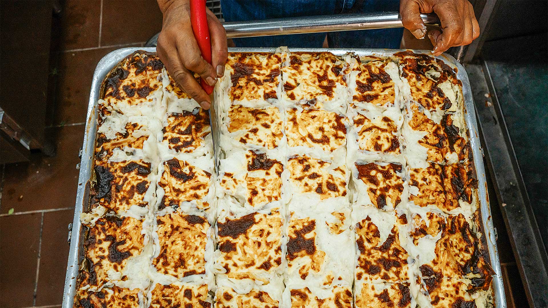 Μοναστηριακό παστίτσιο με τόνο-2