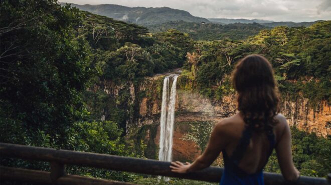ταξιδέψτε-για-καλό-σκοπό-στη-γαλλία-τη-563035228
