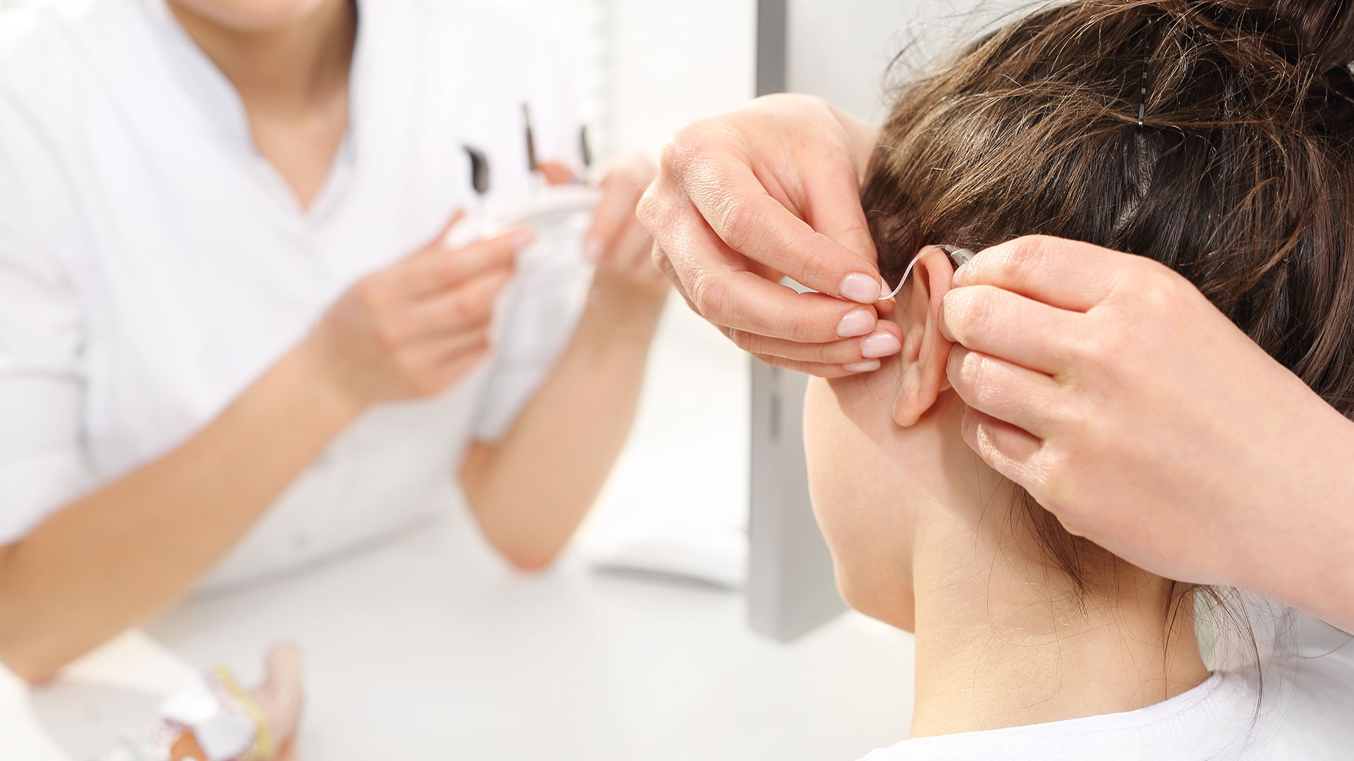 Χρήστος Κυρατσούς: Ο Ελληνας πίσω από την  επαναστατική θεραπεία κατά της κώφωσης-2