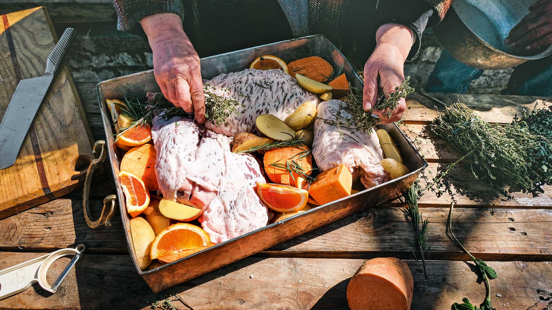 Πάσχα στο Ζαγόρι με πίτες, κλαρίνα και αρνί: 14 συνταγές στη μασίνα και στη γάστρα-2