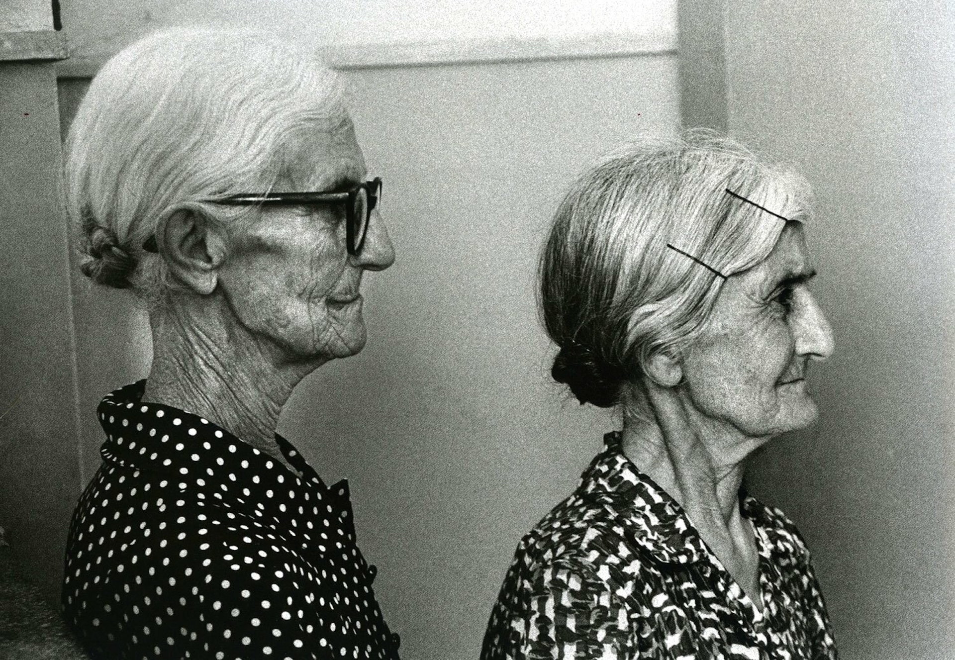 «Βλέπεις το σπίτι με τα καφέ παντζούρια; Είναι το σπίτι μας»-1