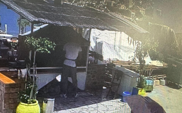 μάικλ-μόσλεϊ-σύμη-νέες-εικόνες-του-π-563066512