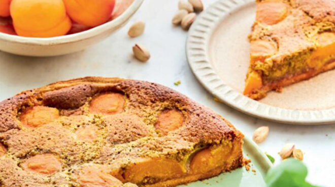 τάρτα-με-βερίκοκα-και-κρέμα-φυστικιού-563069449