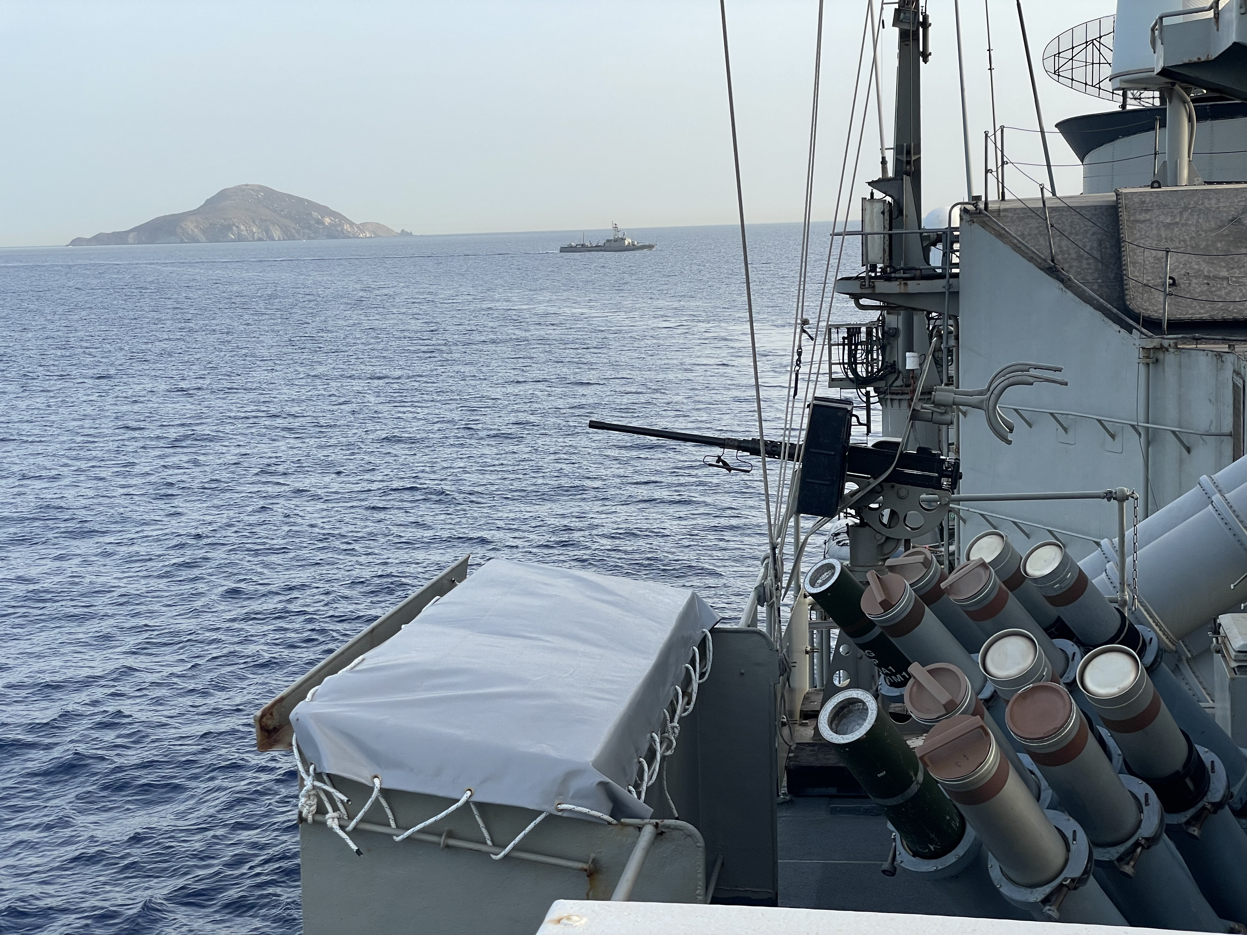 48 ώρες στη φρεγάτα ΕΛΛΗ – Οι αποστολές, η ιστορία και η ζωή στο πολεμικό πλοίο-12