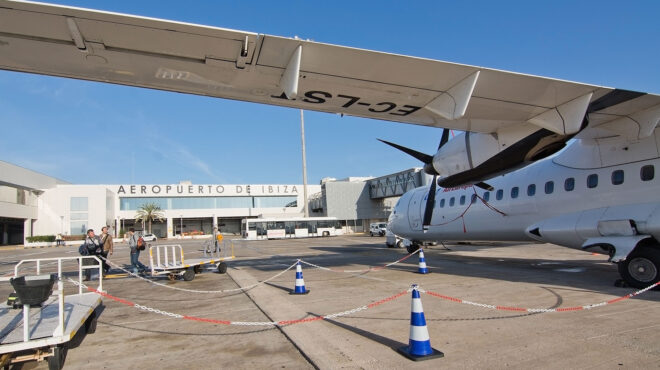 συναγερμός-στο-αεροδρόμιο-της-ιμπιζα-563089207