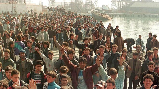 χώρες-τράνζιτο-563092744