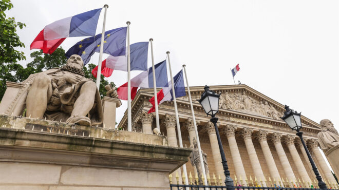 οι-κίνδυνοι-από-την-άνοδο-του-λαϊκισμο-563078884