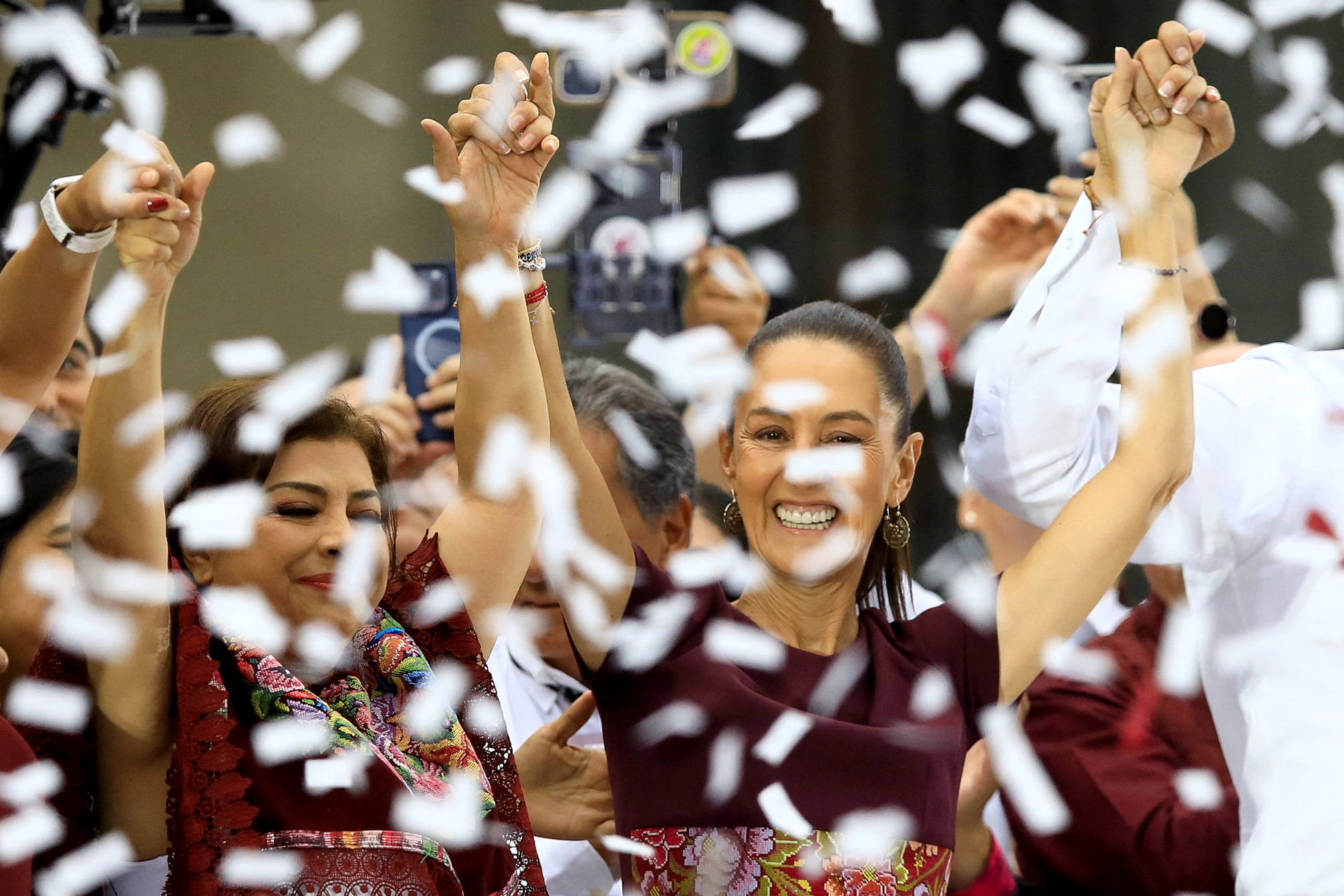 Η πρόεδρος Κλαούντια, το «βαθύ» κράτος και τα καρτέλ-1