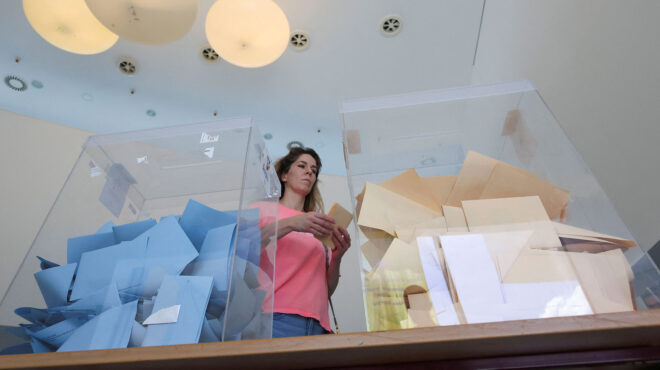 εκλεισαν-οι-κάλπες-στη-σερβία-καταγ-563056972