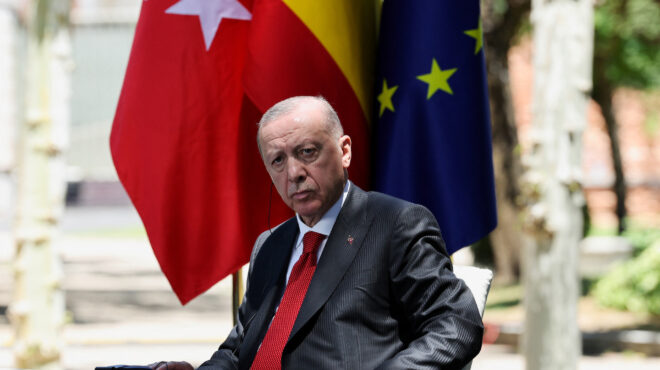 ο-ερντογάν-έστησε-καυγά-με-δημοσιογ-563077552