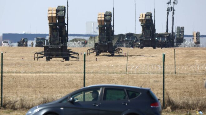 ft-ο-μπάιντεν-στρέφει-όλες-τις-παραδόσε-563088646