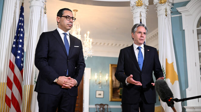 α-μπλίνκεν-το-φθινόπωρο-η-πρώτη-συνάντ-563083639