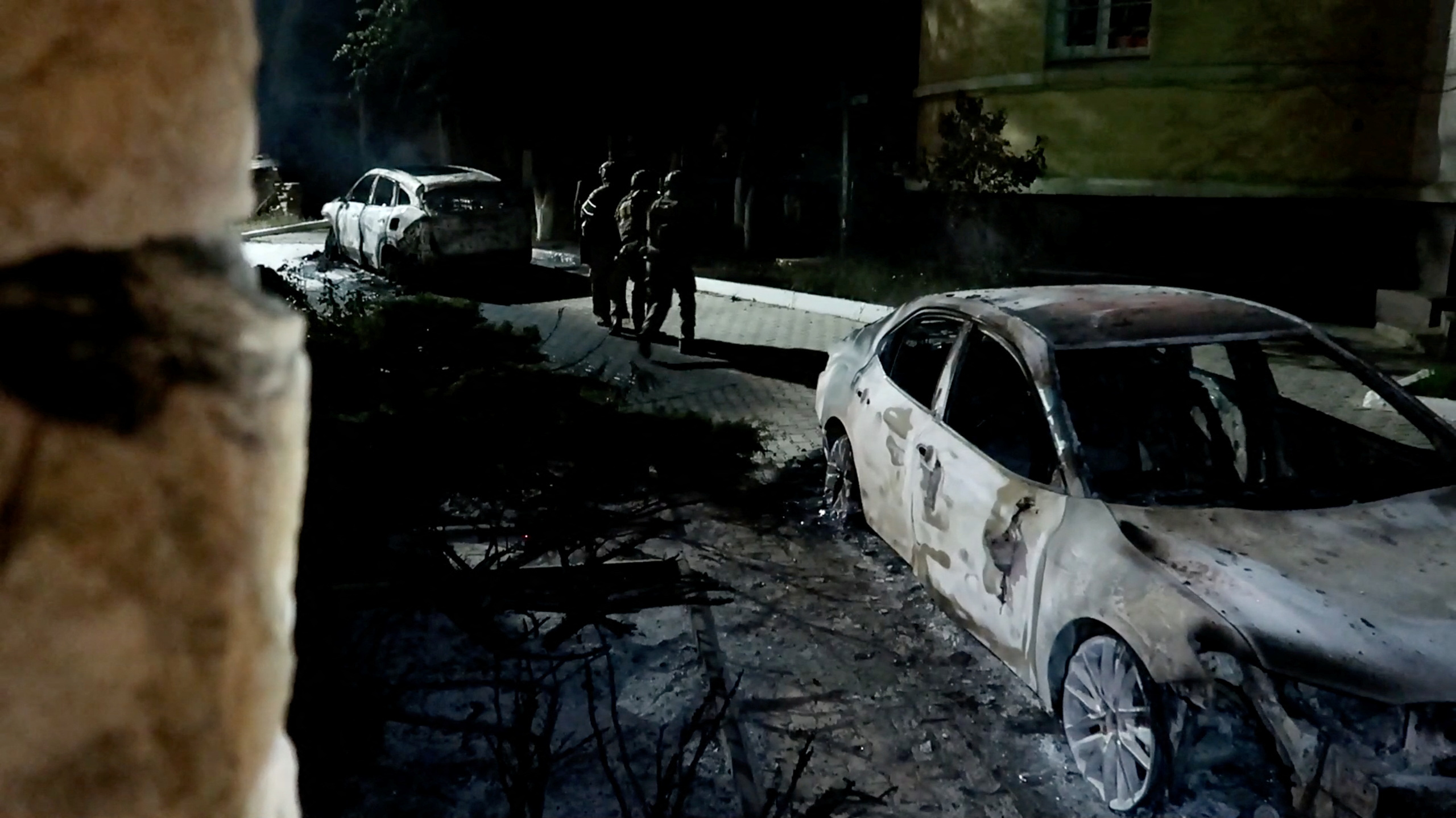 Ρωσία: Τέσσερις πολίτες μεταξύ των νεκρών – Εξουδετερώθηκαν πέντε δράστες (βίντεο)-2