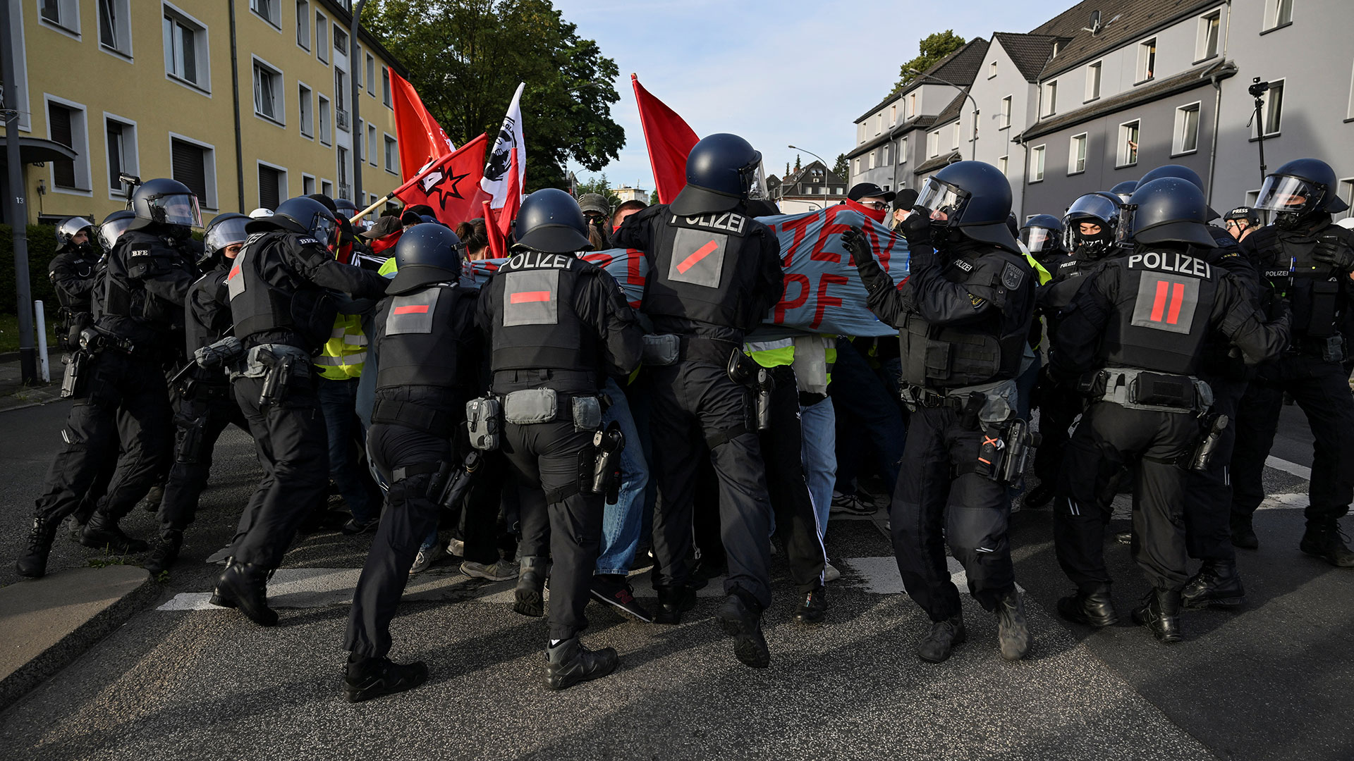 Γερμανία: Βίαια επεισόδια κατά του συνεδρίου της AfD-5