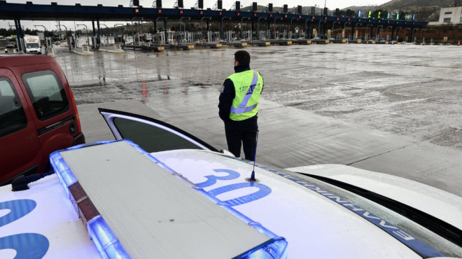 κυκλοφοριακές-ρυθμίσεις-στον-σταθμό-563098195