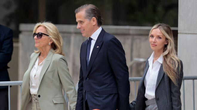 ο-χάντερ-μπάιντεν-κρίθηκε-ένοχος-για-τ-563073631