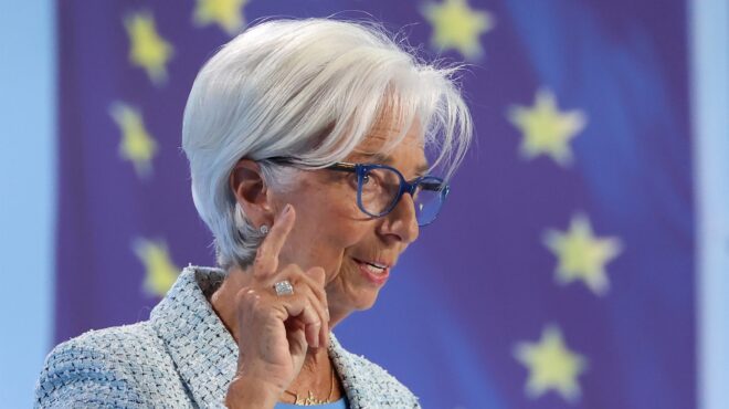 η-εκτ-μείωσε-τα-επιτόκια-κατά-025-έπειτα-α-563064739