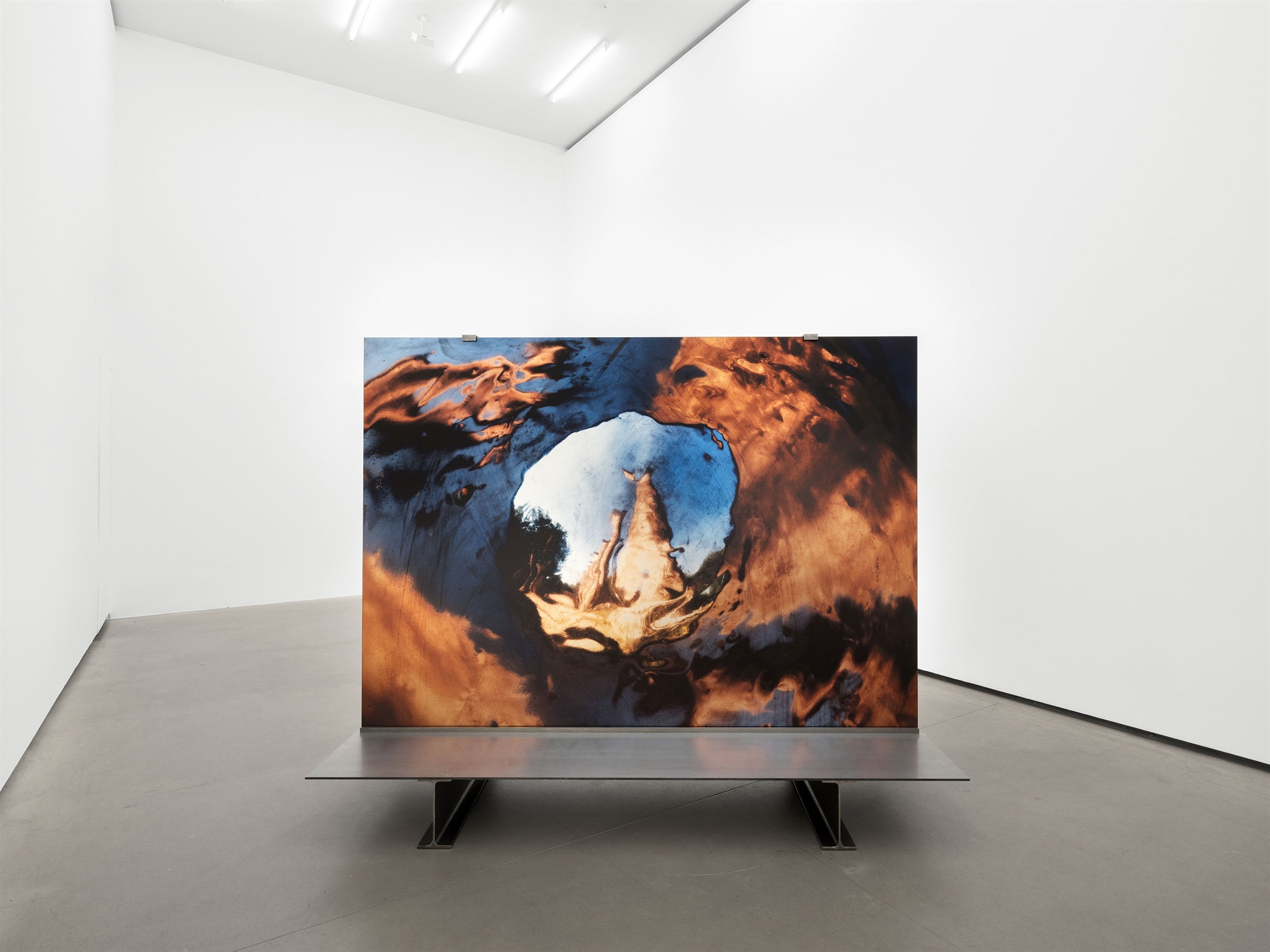 Ο κόσμος μέσα στο κοίλο κάτοπτρο-3