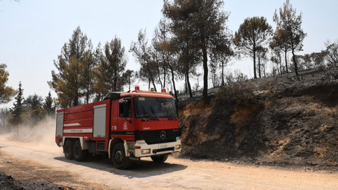 πυροσβεστική-υπό-μερικό-έλεγχο-οι-φωτ-563093845