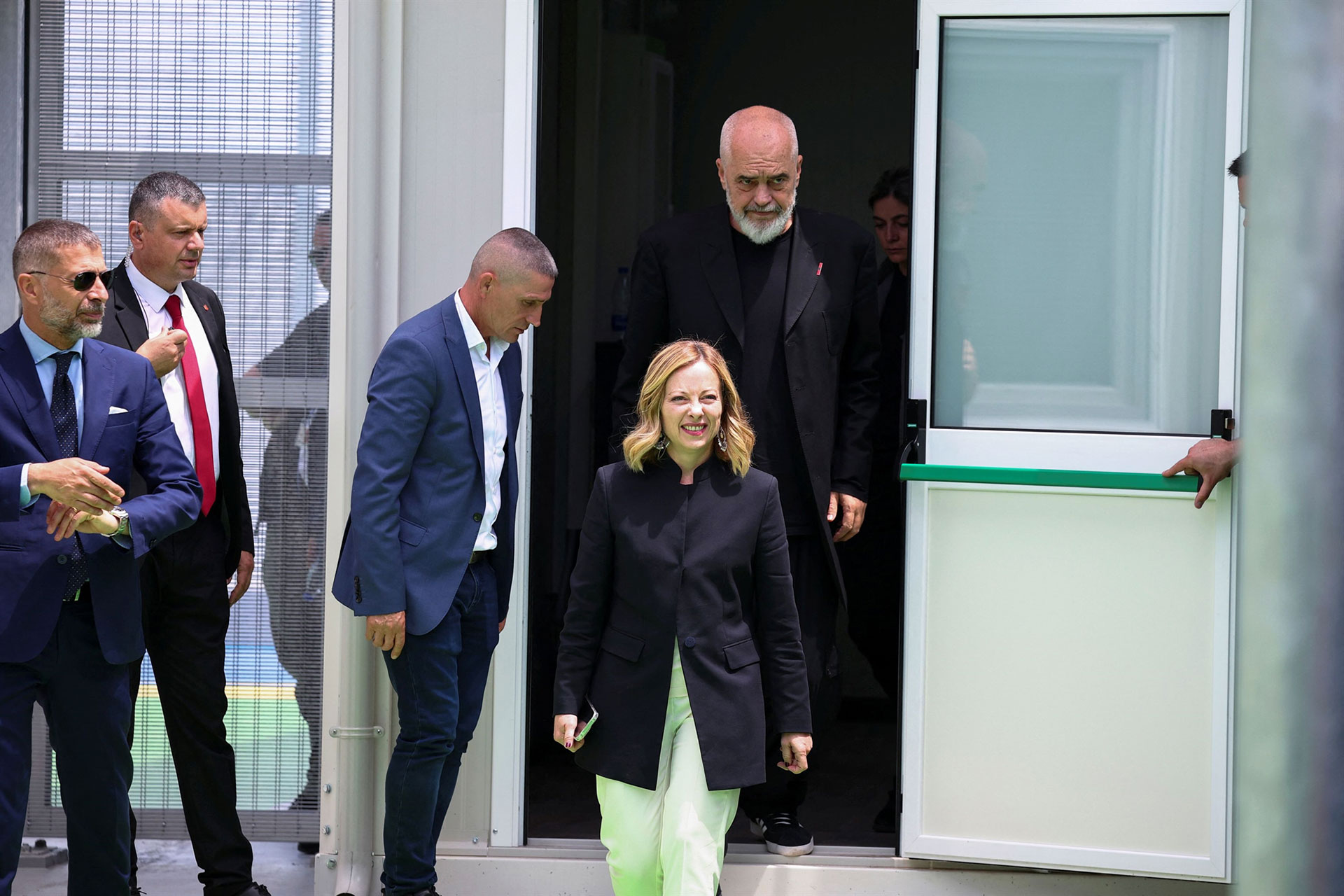 Προεκλογικό ταξίδι της Μελόνι στην Αλβανία-1