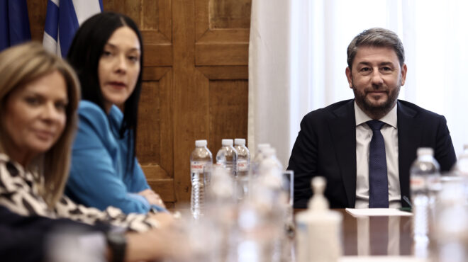 πασοκ-αναταράξεις-για-τη-συζήτηση-πε-563070829