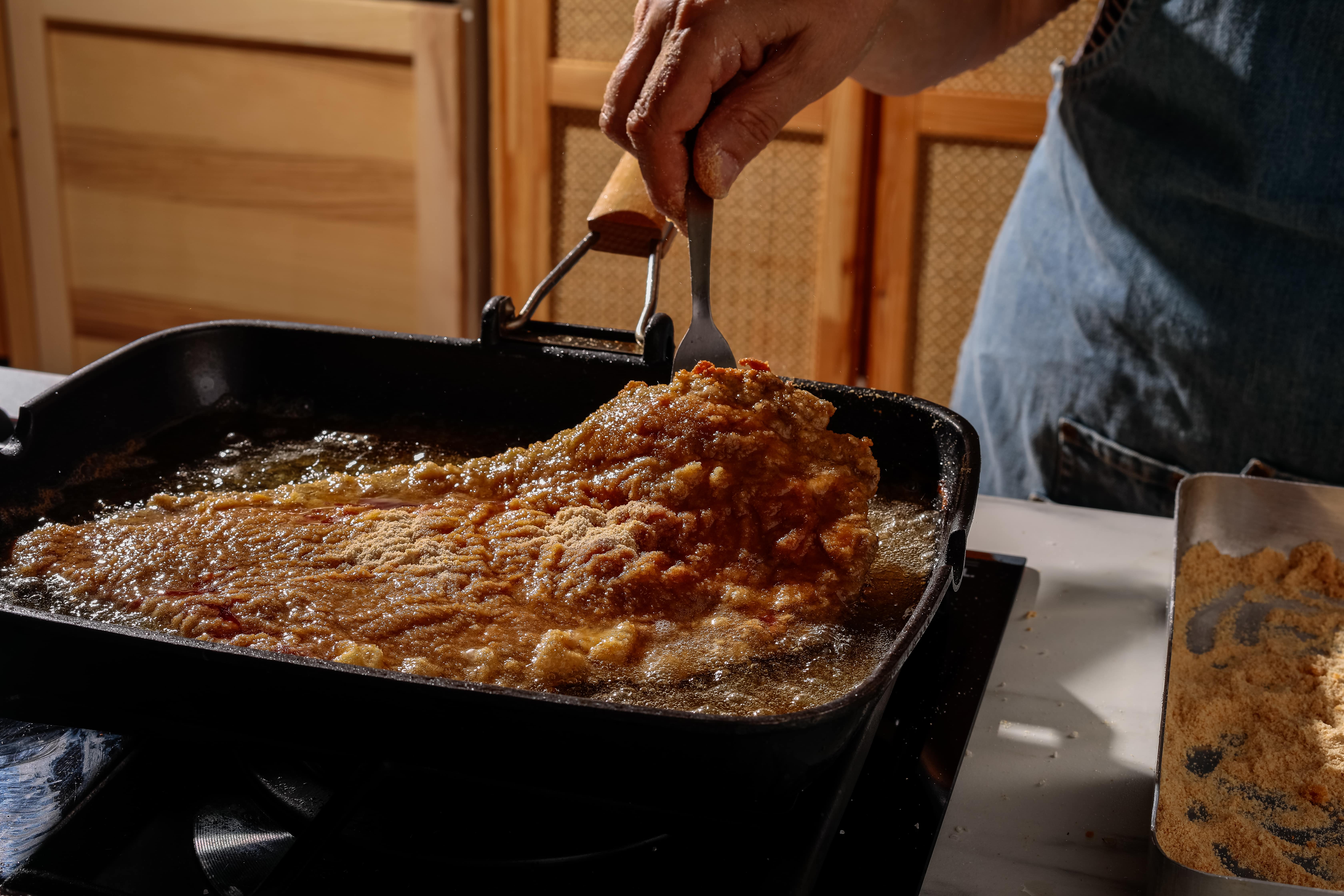 Πώς θα φτιάξουμε το αυθεντικό βιεννέζικο σνίτσελ-4