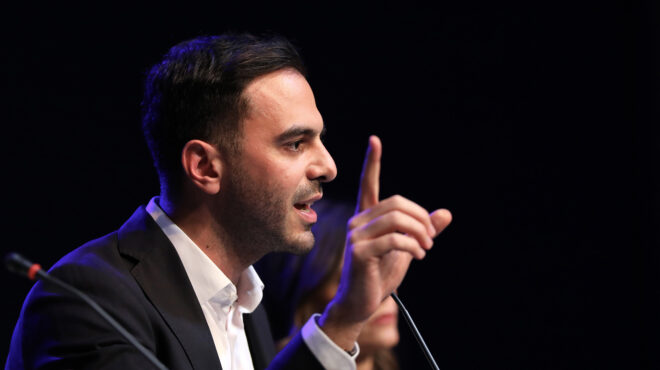 μανώλης-χριστοδουλάκης-η-βάση-του-πασ-563082781