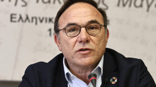 π-κόκκαλης-ο-κόσμος-ήρθε-για-να-μείνει-563060902