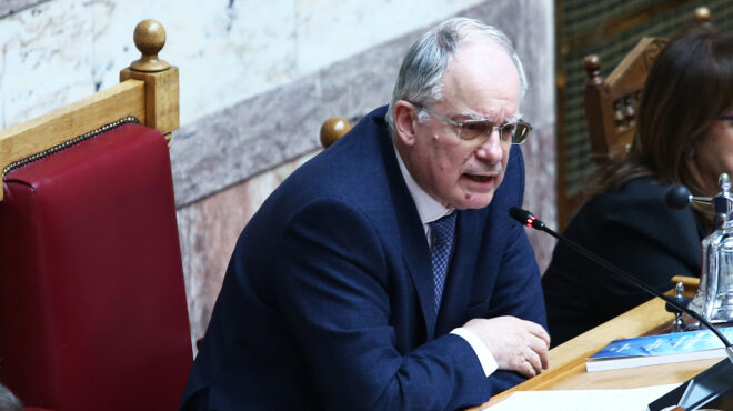 εντός-και-εκτός-ο-τασούλας-τα-regalia-και-ο-οθ-563055667