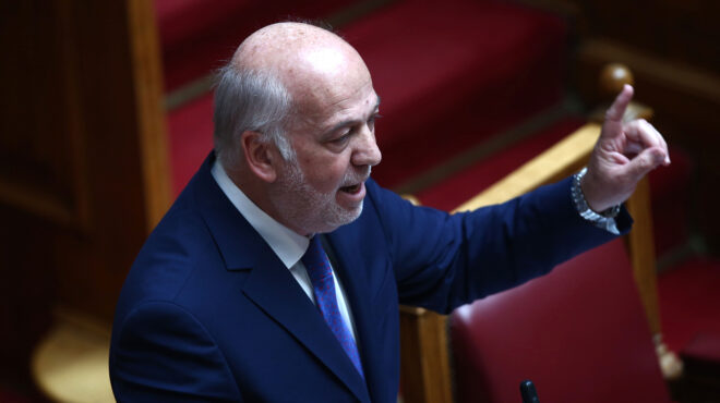 γιώργος-φλωρίδης-τα-13-νέα-μέτρα-κατά-τη-563088544