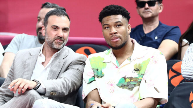 ο-αντετοκούνμπο-παραγωγός-με-θέα-το-galazio-563061253