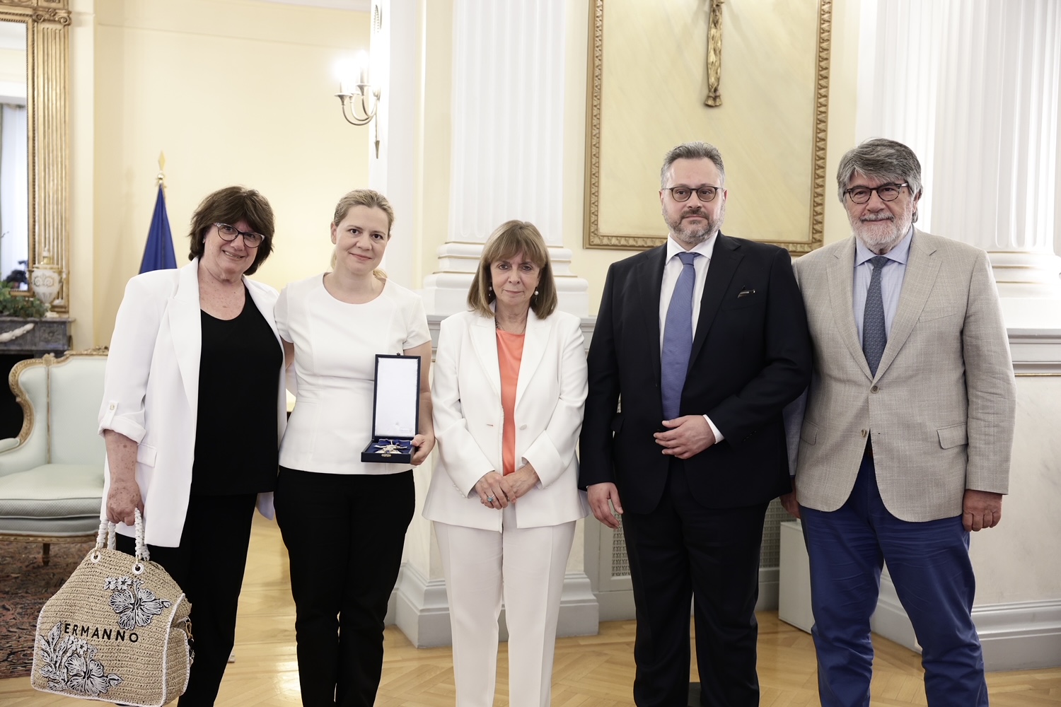 Παράσημο του Ανώτερου Ταξιάρχη του Τάγματος της Τιμής σε Μαρκόπουλο, Παπαδόπουλο και Πλέσσα-3