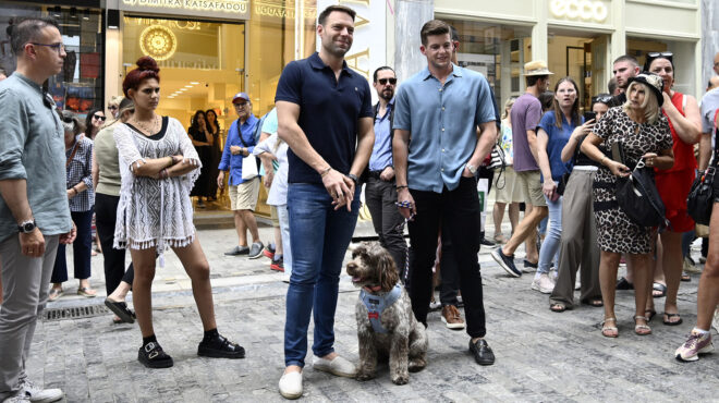 κασσελάκης-βόλτα-στην-ερμού-γεύμα-με-δ-563069080