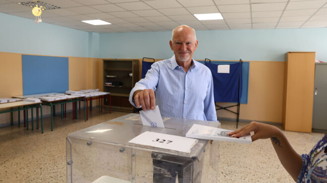 γ-παπανδρέου-ψηφίζουμε-για-μια-ευρώπη-563069644