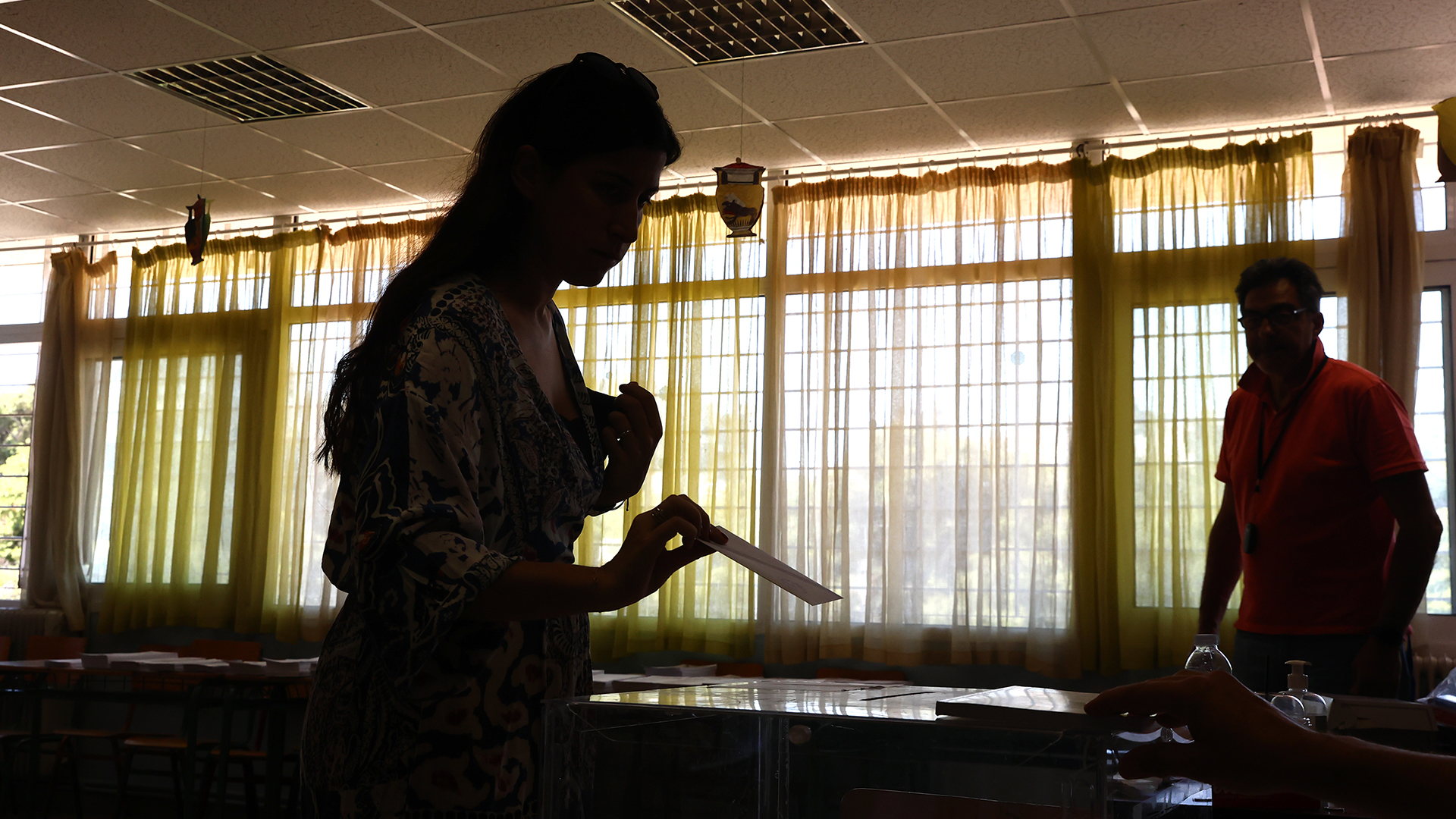 Ευρωεκλογές 2024: Στιγμιότυπα από την εκλογική διαδικασία – Φωτογραφίες-2