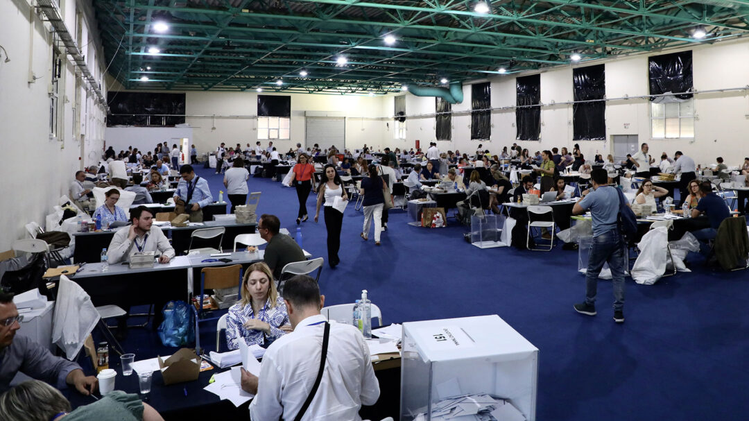 οι-αριθμοί-πίσω-από-δύο-ευρωκάλπες-563071495