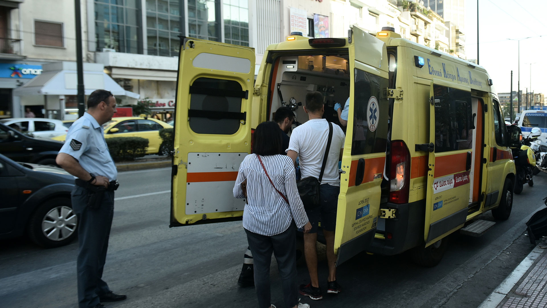 Αμπελόκηποι: Παράσυρση πεζών στην Κηφισίας-2