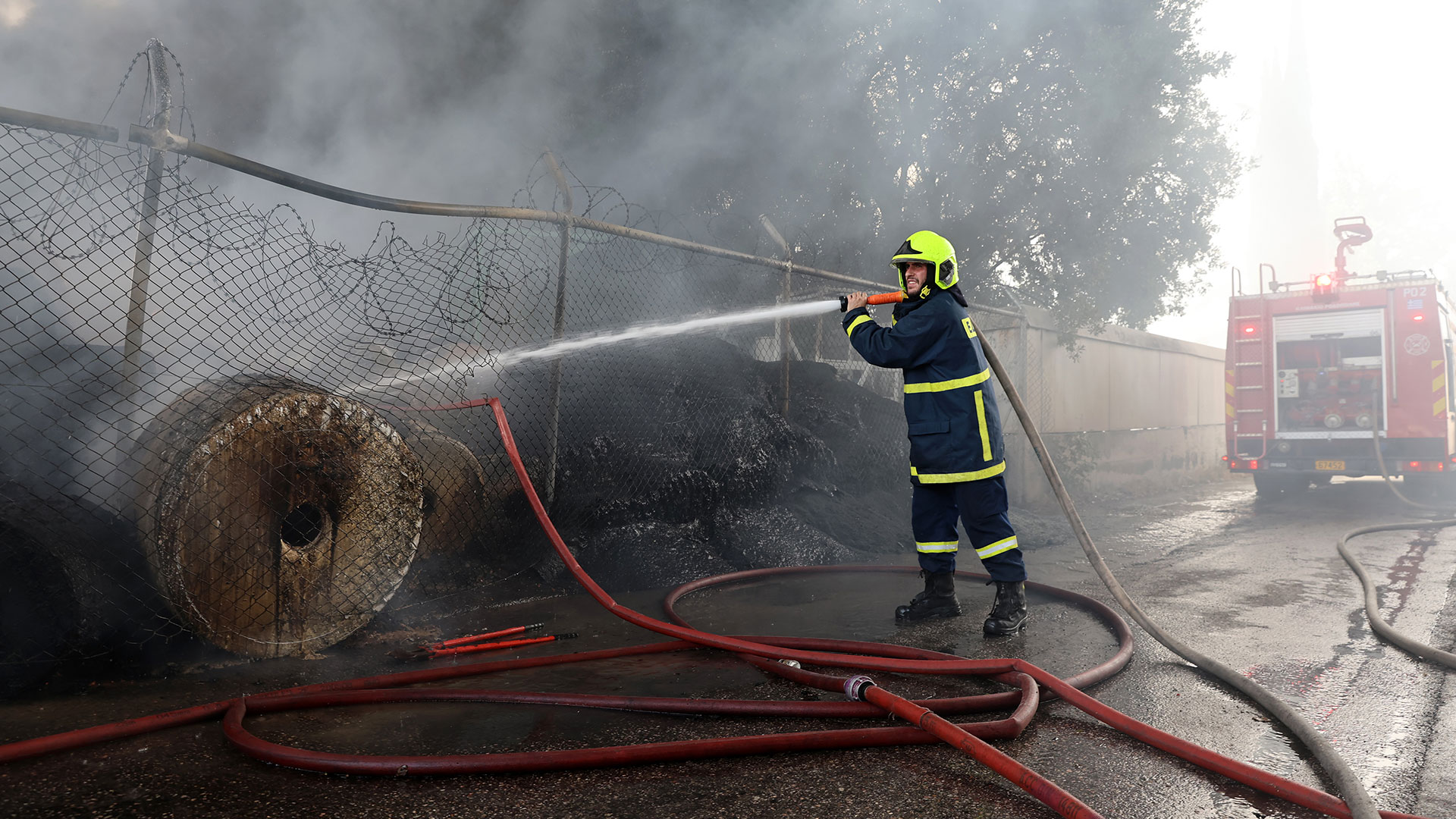 Εκρηξη και φωτιά σε εργοστάσιο στην Κάτω Κηφισιά-11
