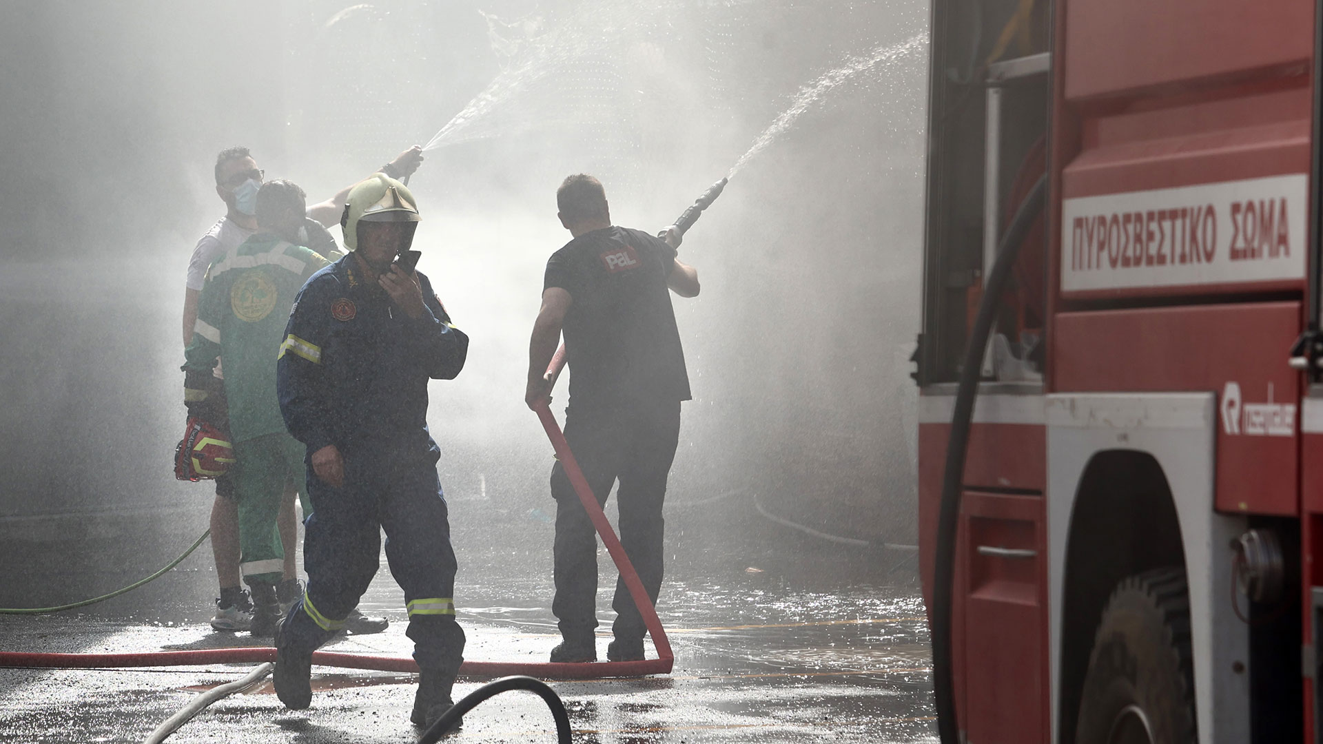 Εκρηξη και φωτιά σε εργοστάσιο στην Κάτω Κηφισιά-14