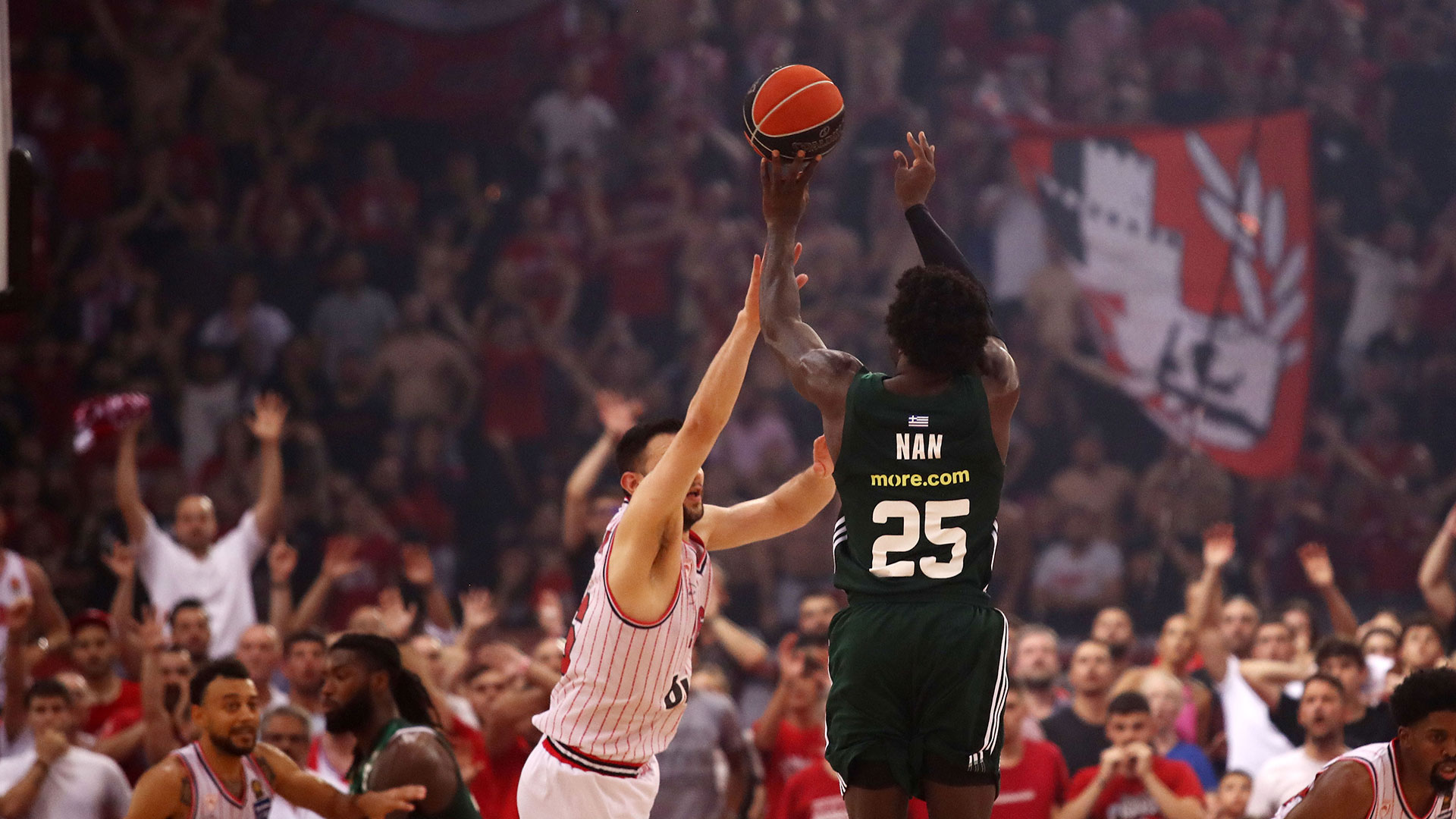 Basket League: «Ζωντανός» ο Παναθηναϊκός, στο ΟΑΚΑ ο τίτλος-1