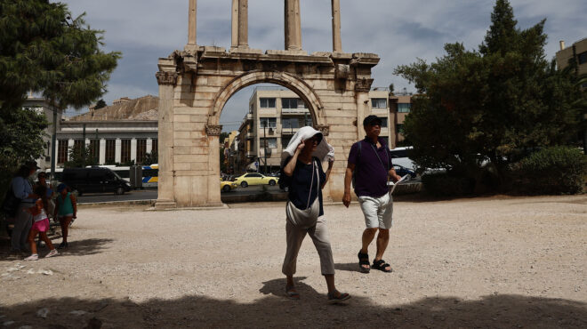 καύσωνας-στους-44-c-ο-υδράργυρος-την-πέμ-563077603